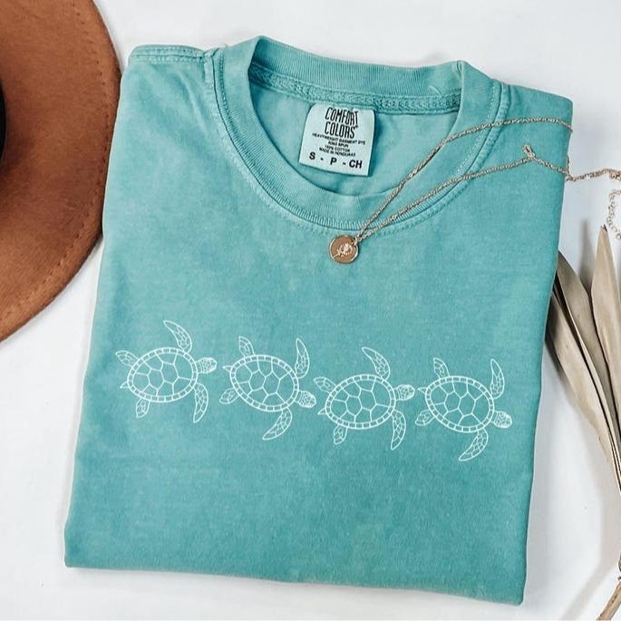 Comfort Colors Cute Sea Turtle Sea Turtle Turtle Lover Sea Animal Beach Ocean Summer Vacation T-Shirts