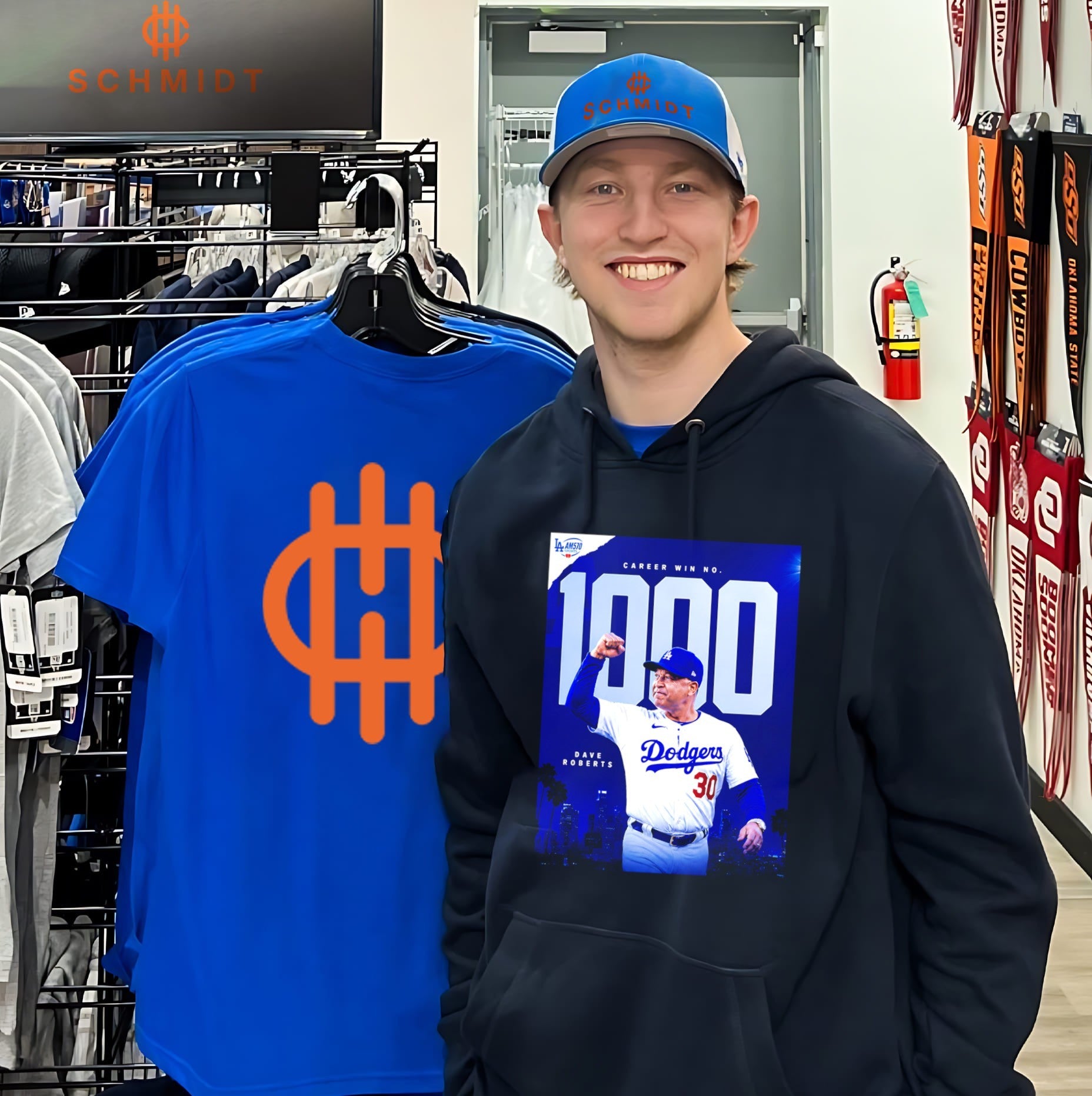 Dave Roberts 1000 Career Wins Los Angeles Dodgers shirt
