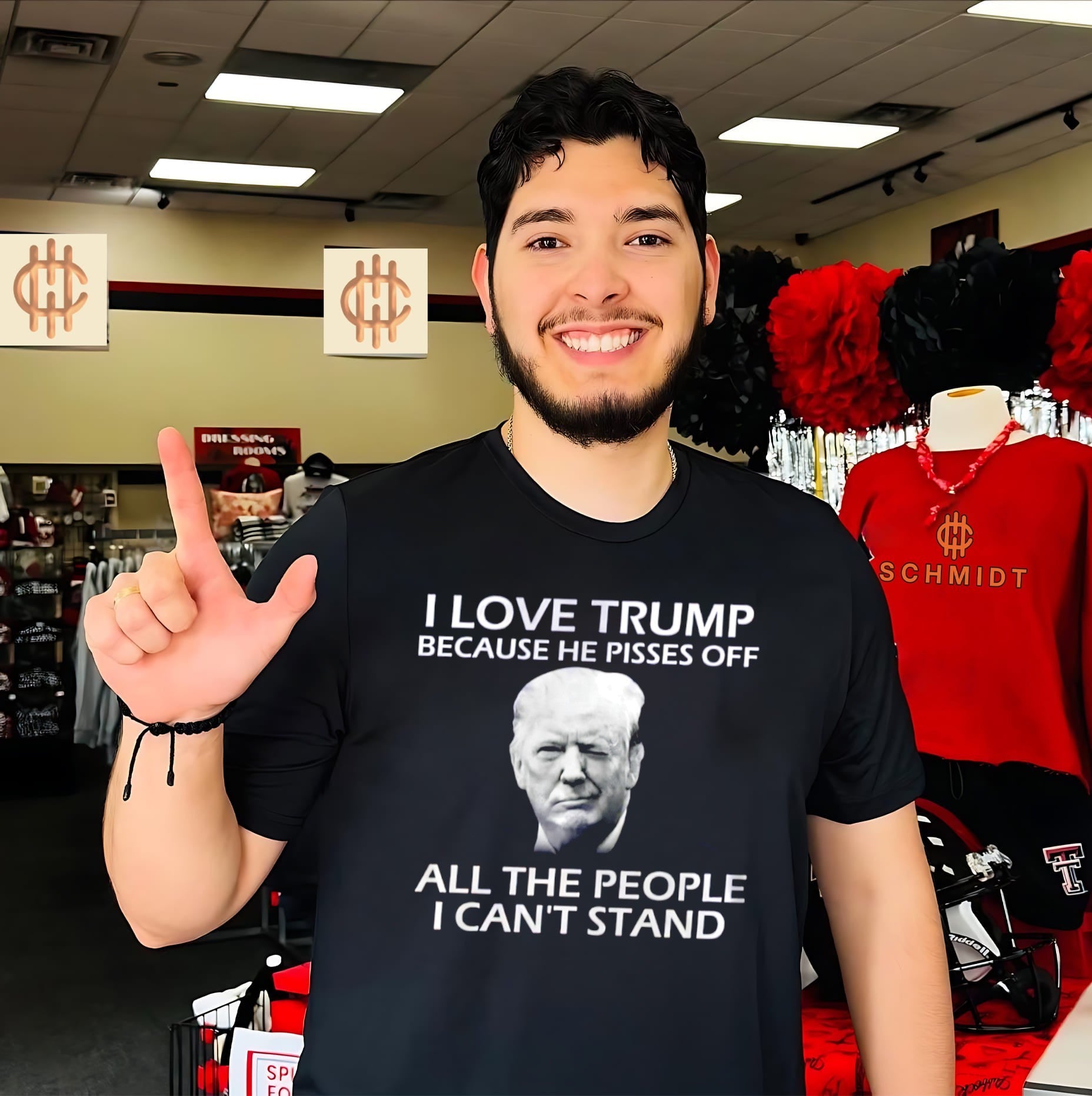 Donald Trump I Love Trump Because He Pisses off All the People I Can’t Stand shirt