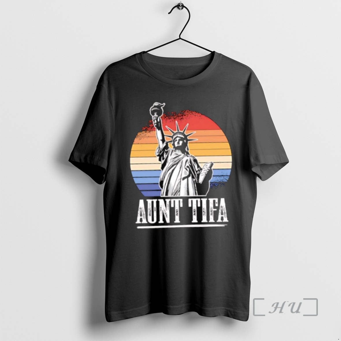Officials Statue Of Liberty Aunt Tifa Vintage Graphic T Shirt Sweater