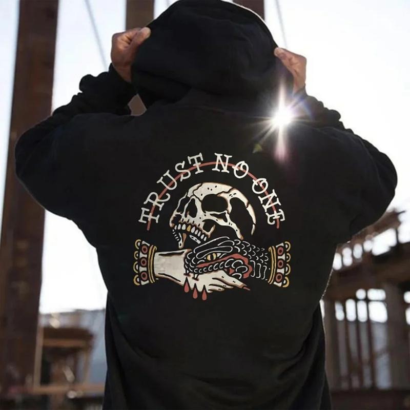 Trust No One Skull Printed Cozy & Comfortable Every Season T-Shirts