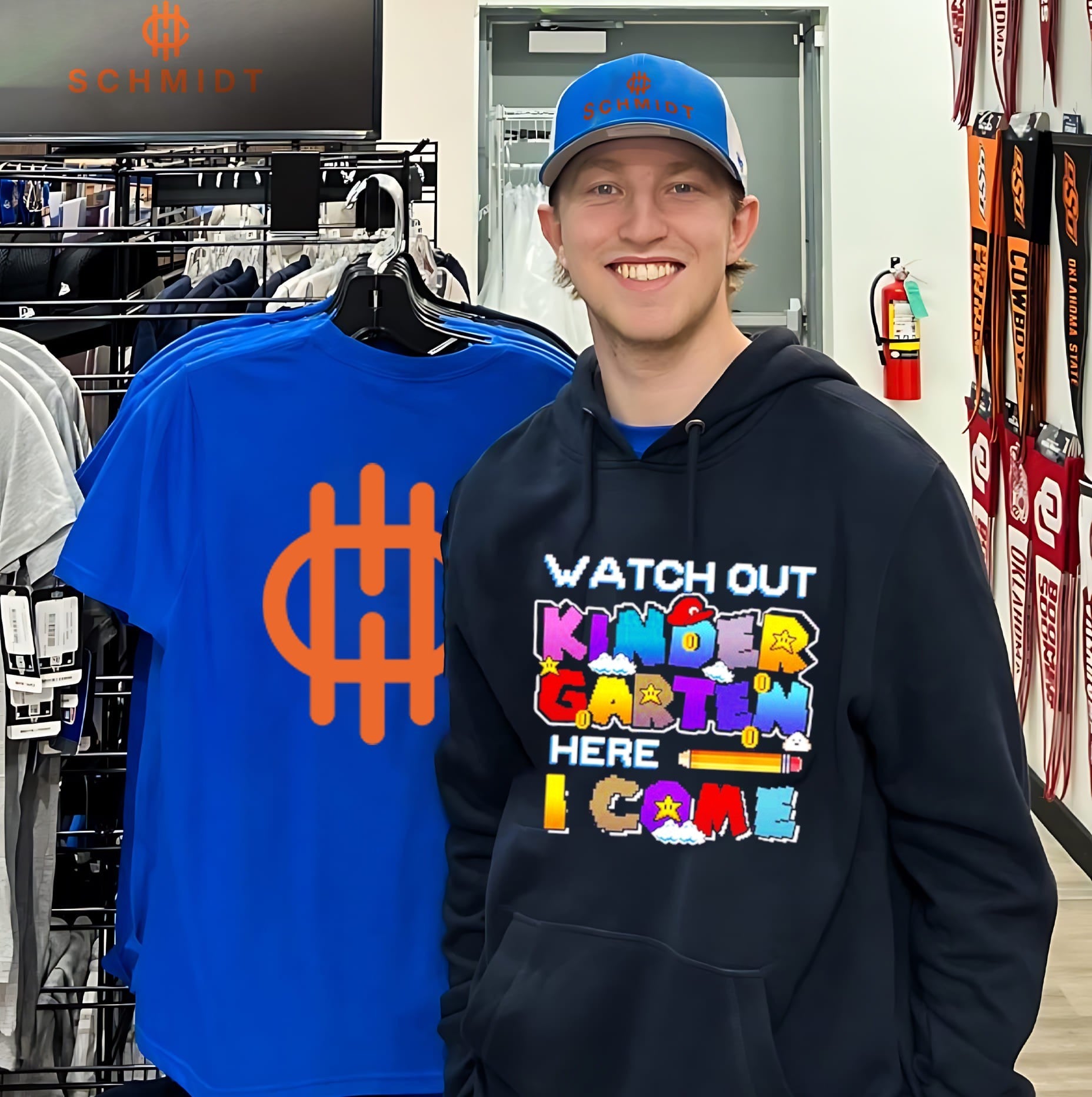 Watch Out Kindergarten Here I Come Back To School shirt