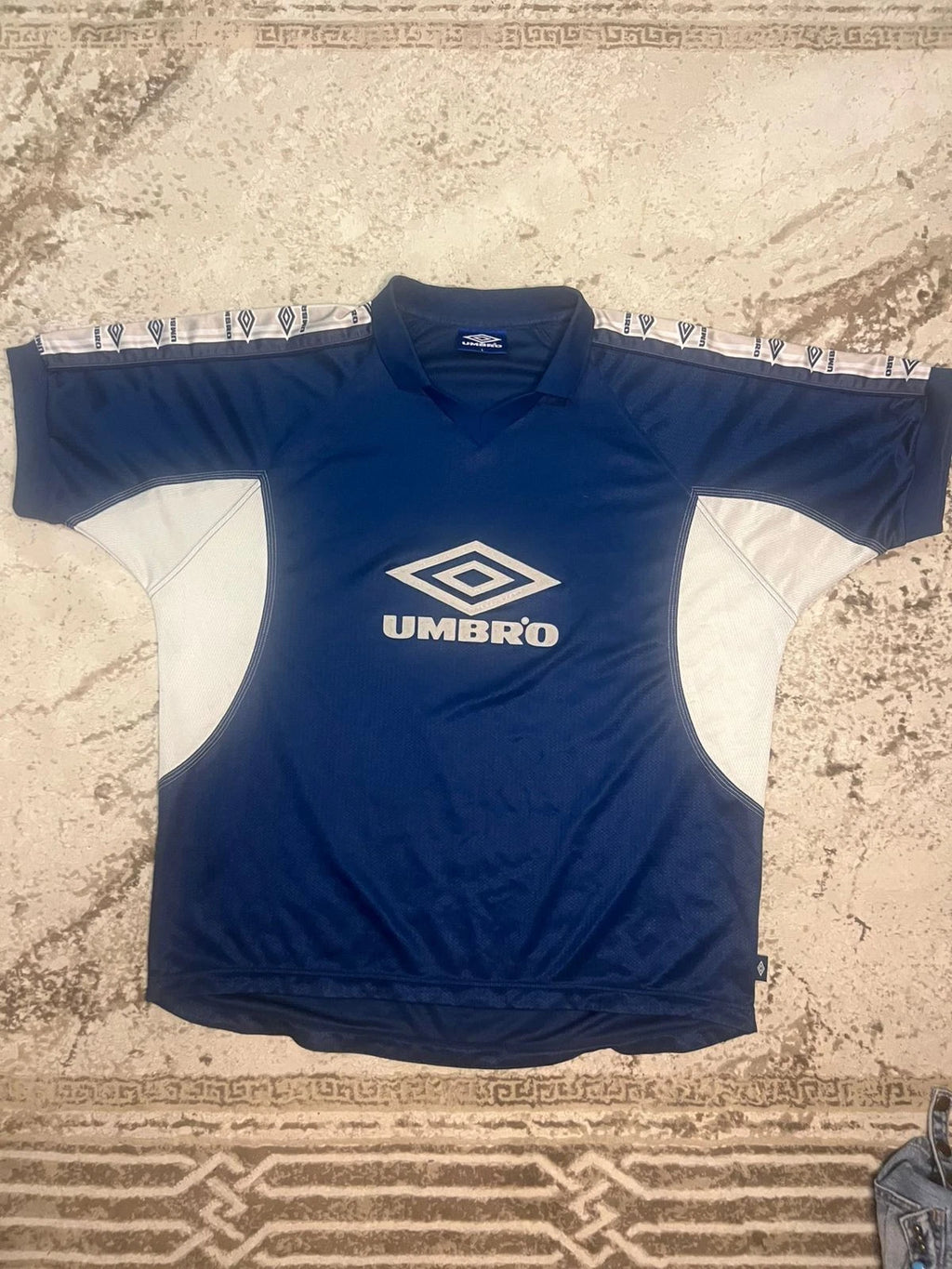 Vintage UMBRO Shirt Blue Y2K Soccer Football Tee Size L Oversized Unisex