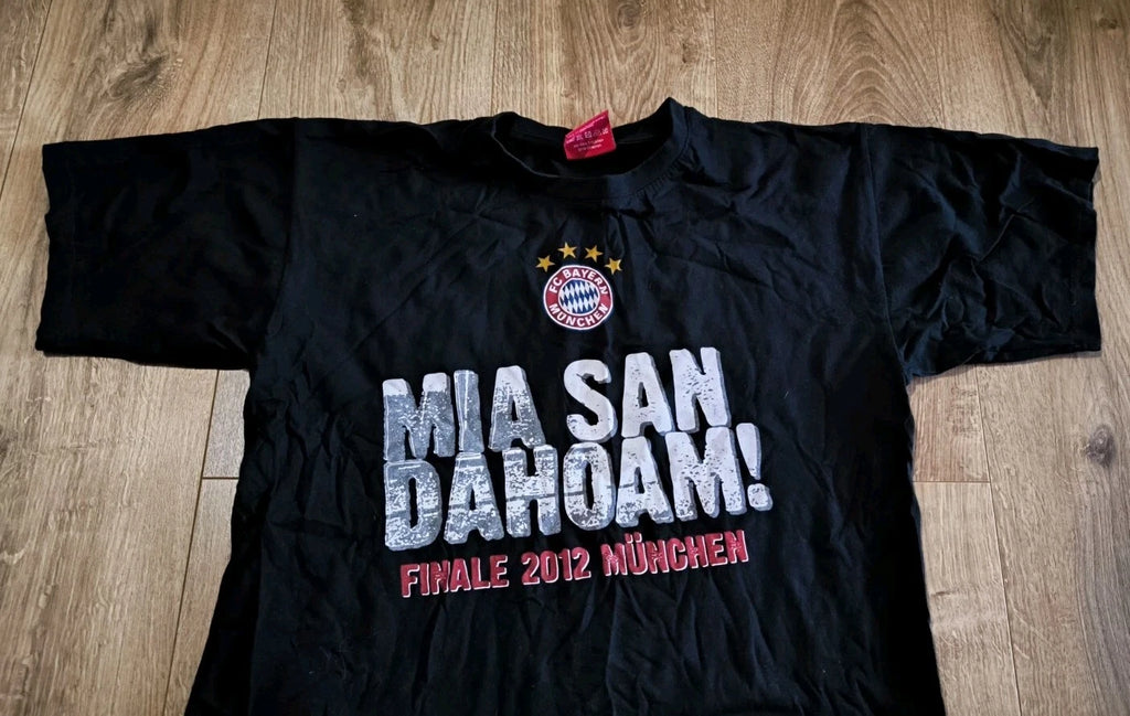 FC Bayern Munich Mia San Dahoam 2012 T-Shirt Adult Medium Black