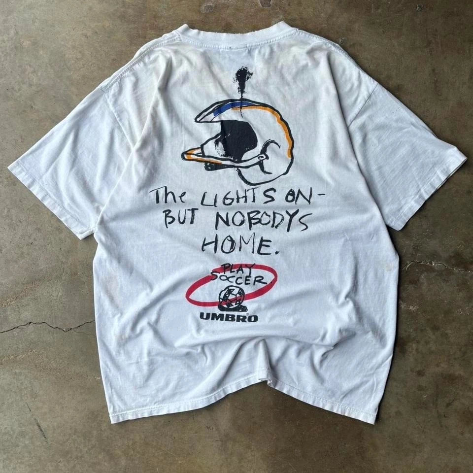 Vintage 90s Umbro "the lights on but nobody's home, play soccer" funny t shirt
