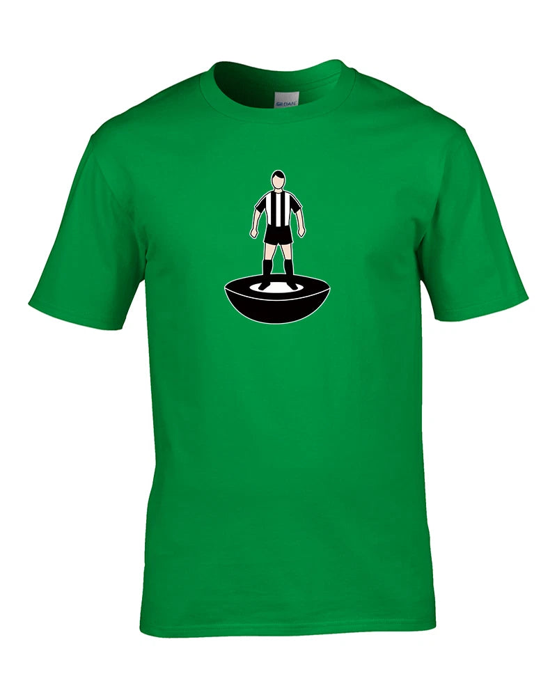 NEWCASTLE- Favourite TEAM KIT COLOURS Men's Personalised Football Fan T-Shirt