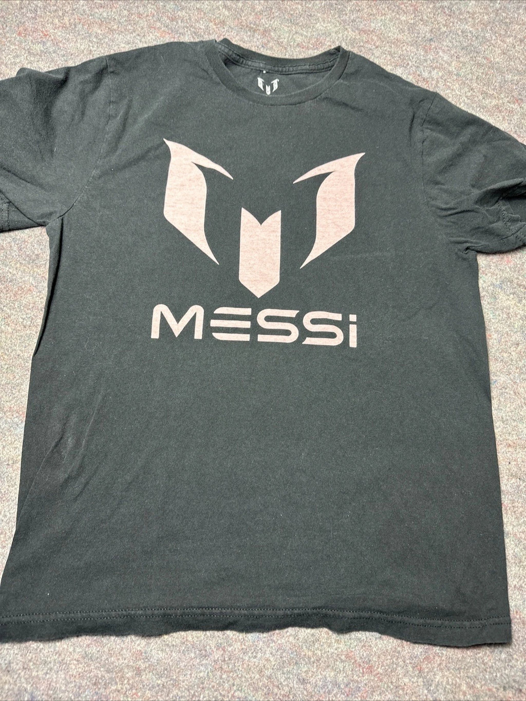 MESSI Collection T-Shirt Men’s Size S Black, Pink Short Sleeve Soccer Jersey