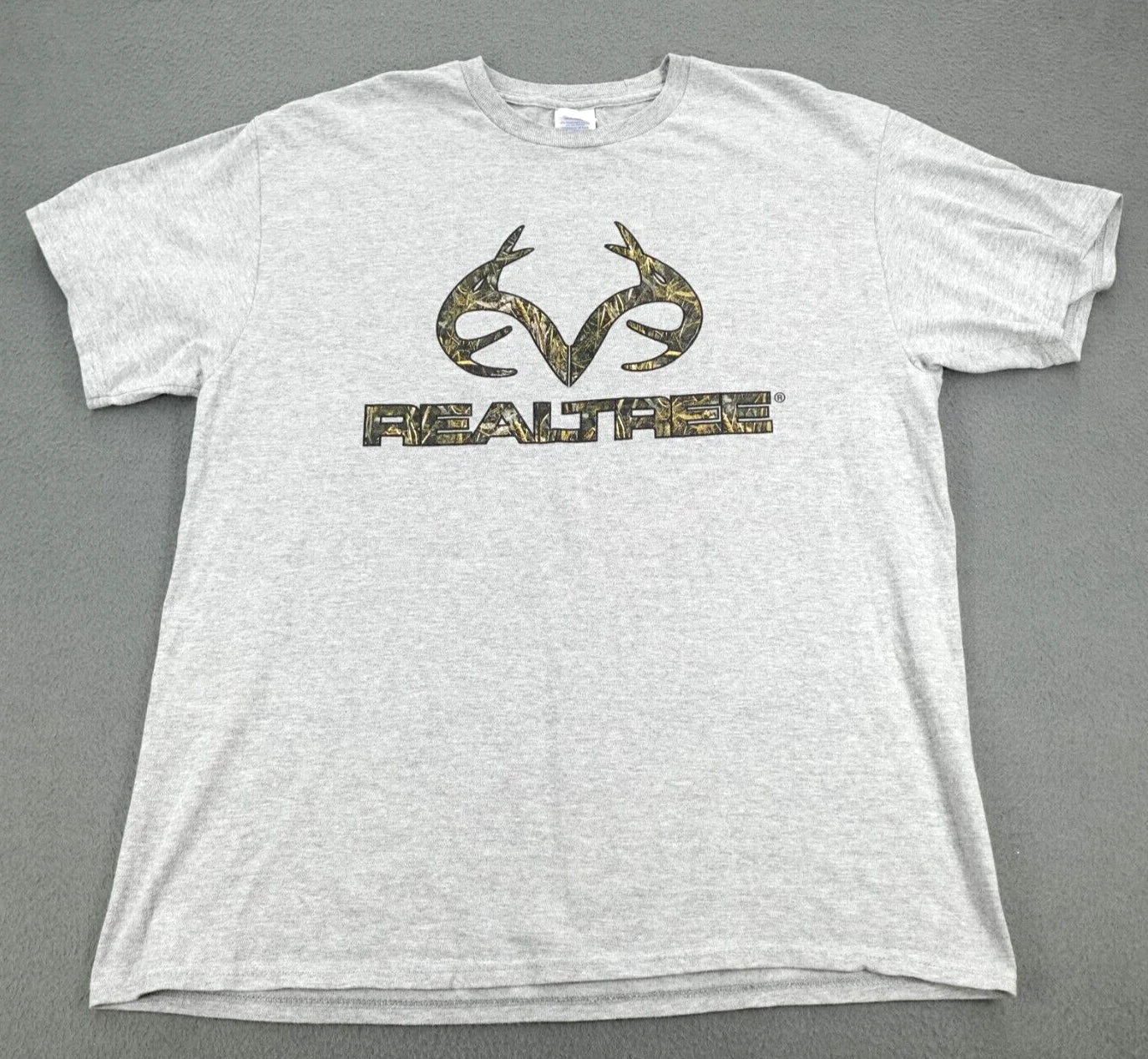 Vintage T Shirt Men's Size L Gray Short Sleeve Camo Logo Hunting Y2K
