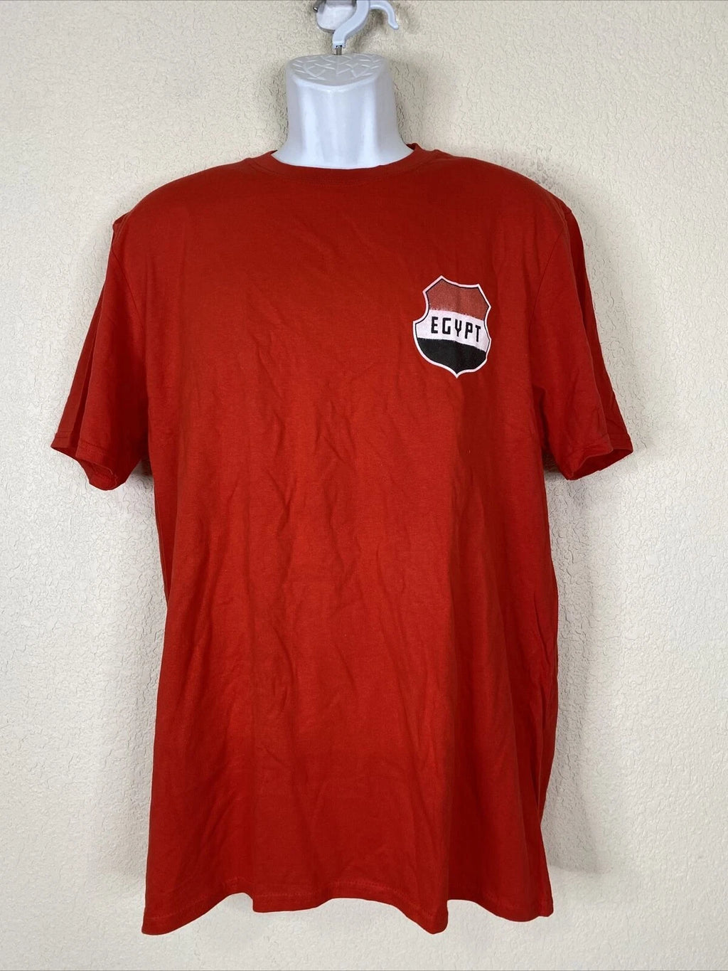 NWOT Gildan Men Size L Red Retro Egypt Soccer Team Crest T Shirt Short Sleeve