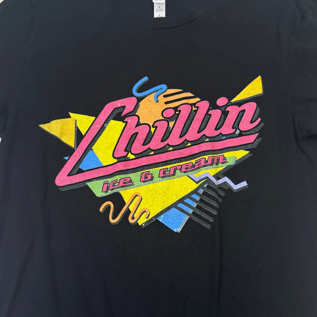 Chillin Ice Cream Retro Graphic Tee T-Shirt Black Retro Streetwear Pop Art Neon