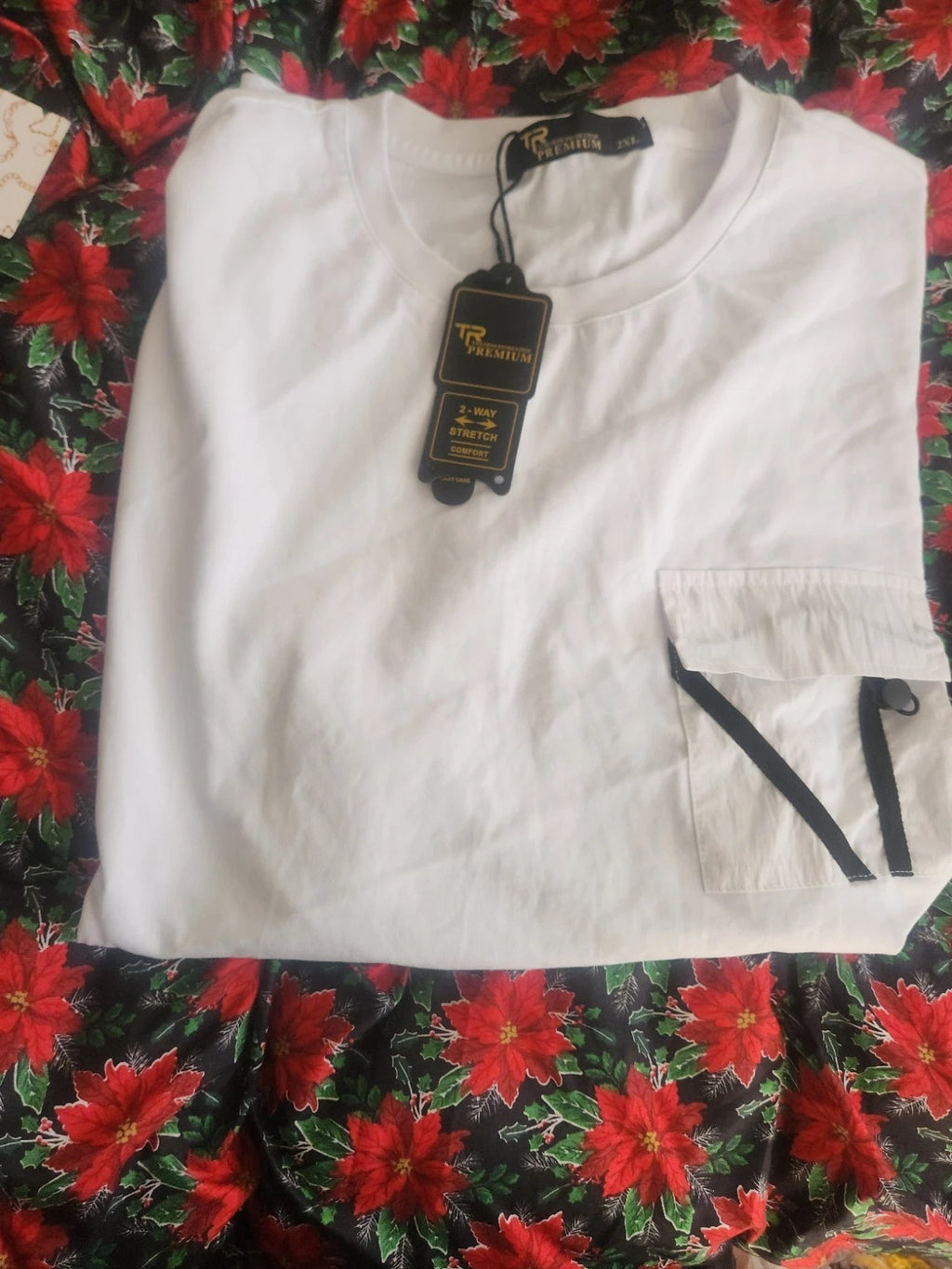 2xl White T Shirt with A Stylish Ppcket Design Perfect for Any Occasion