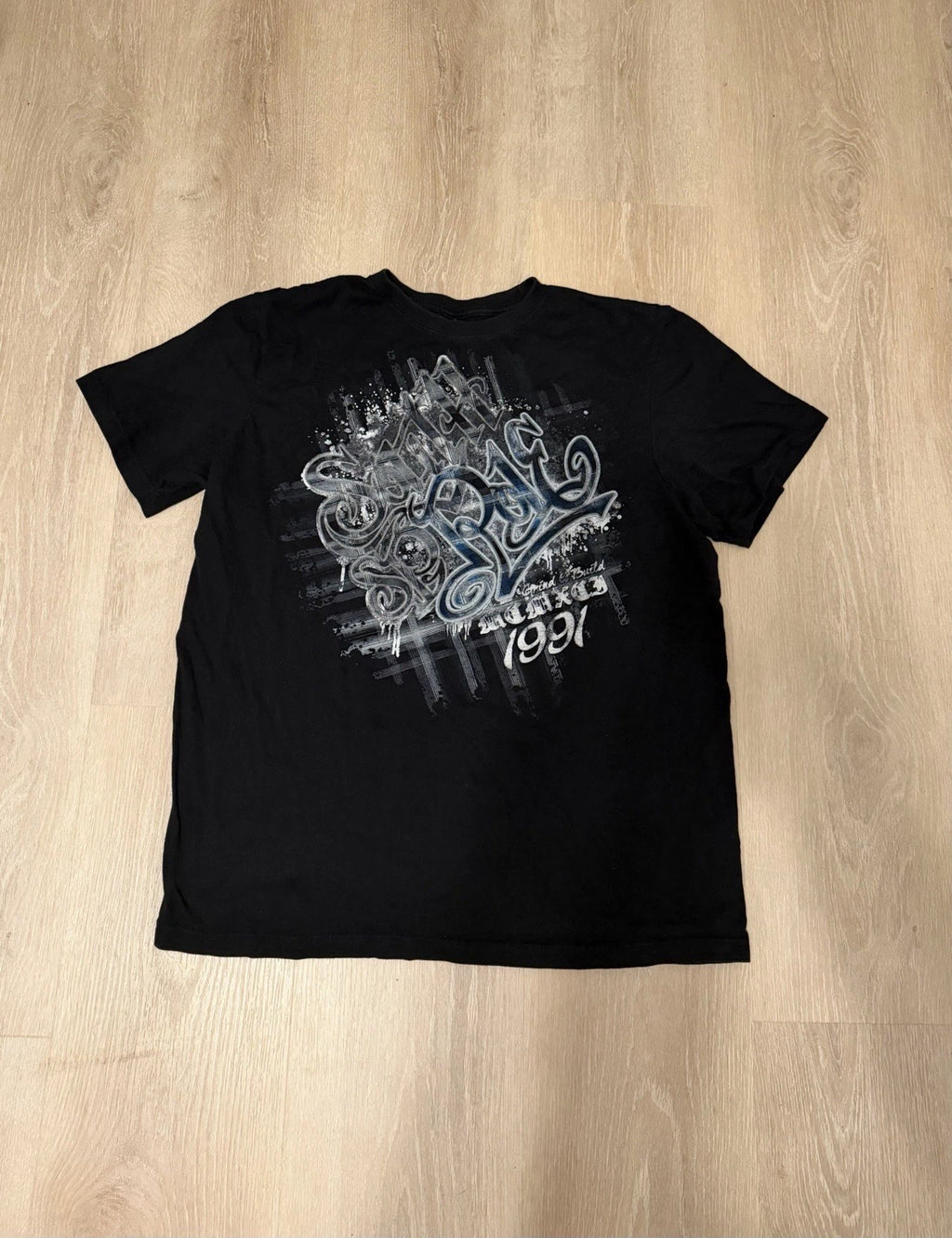 Vintage Street Style Graphic Tee Black T-Shirt 1991 Design
