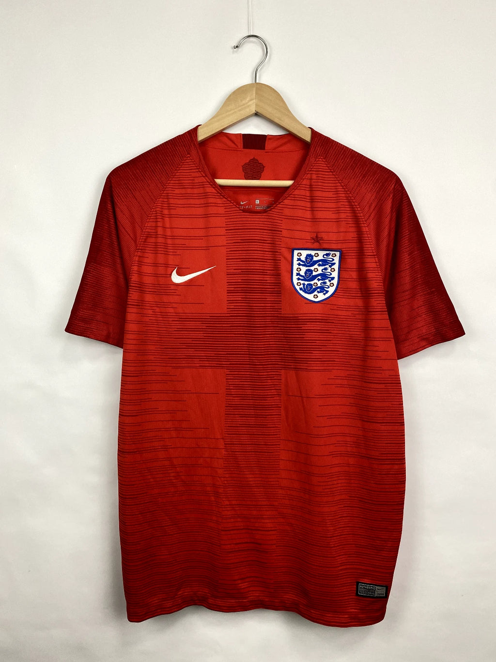 🏴󠁧󠁢󠁥󠁮󠁧󠁿 Vintage England soccer jersey t-shirt rare retro hype Y2K size L