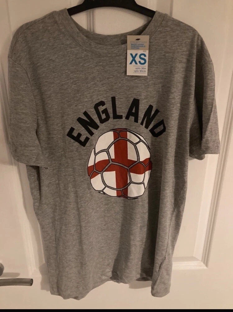 Brand New England Football T-shirt