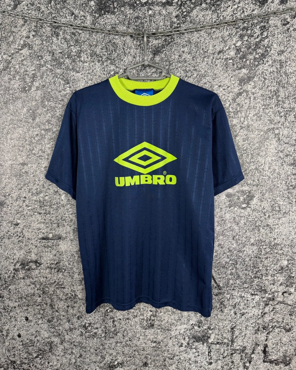 Men’s UMBRO Vintage Crew Monogram T-Shirt Made in England Soccer Size 97-102cm