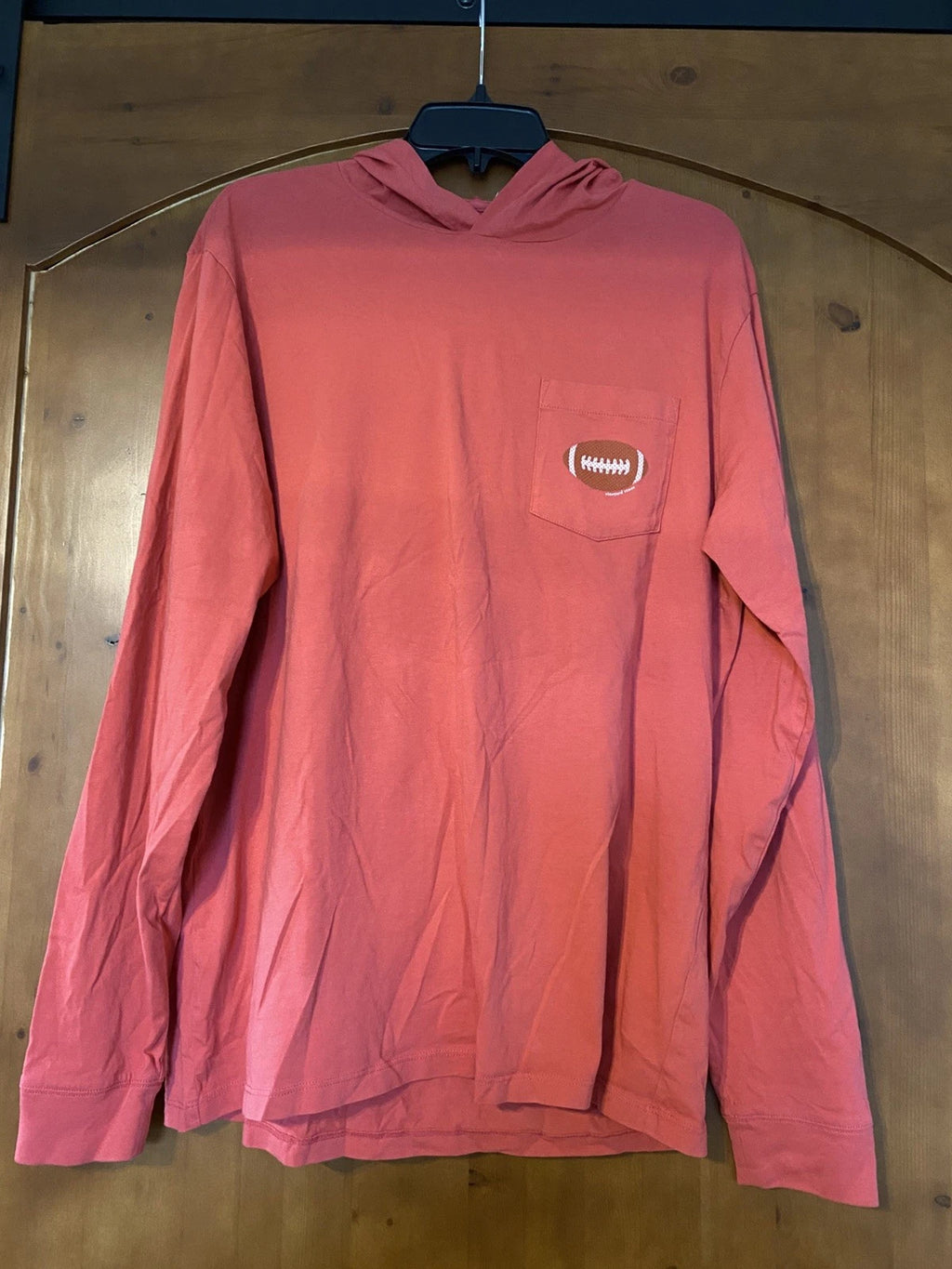 Men’s Medium Vineyard Vines Football Whale Design Long sleeve T-Shirt With Hood