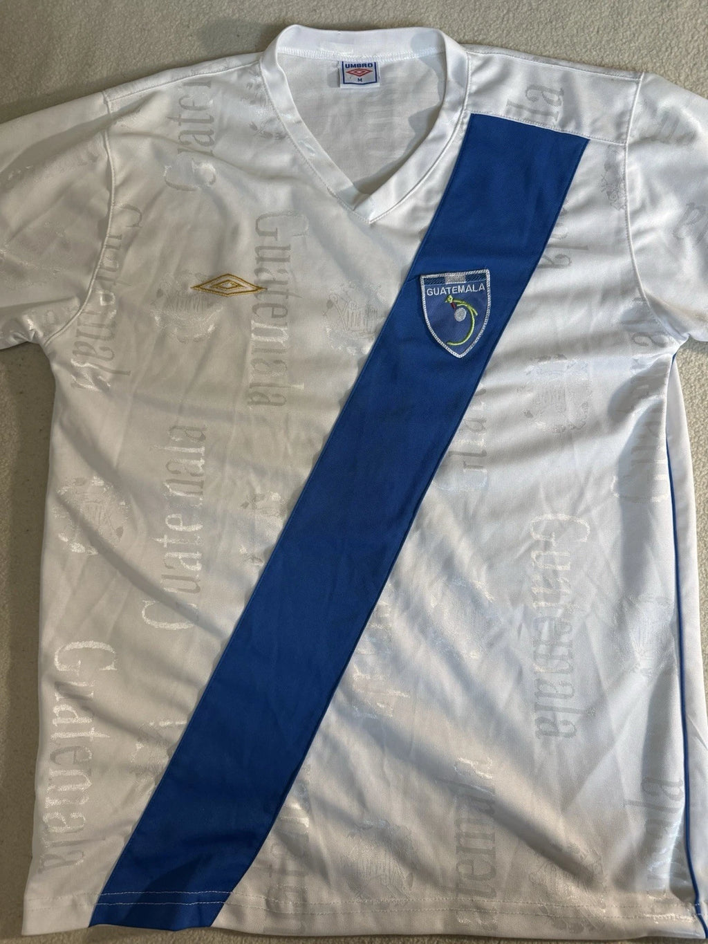 Vintage Guatemala Umbro Futbol Soccer Jersey White Size Medium 90s Nostalgia