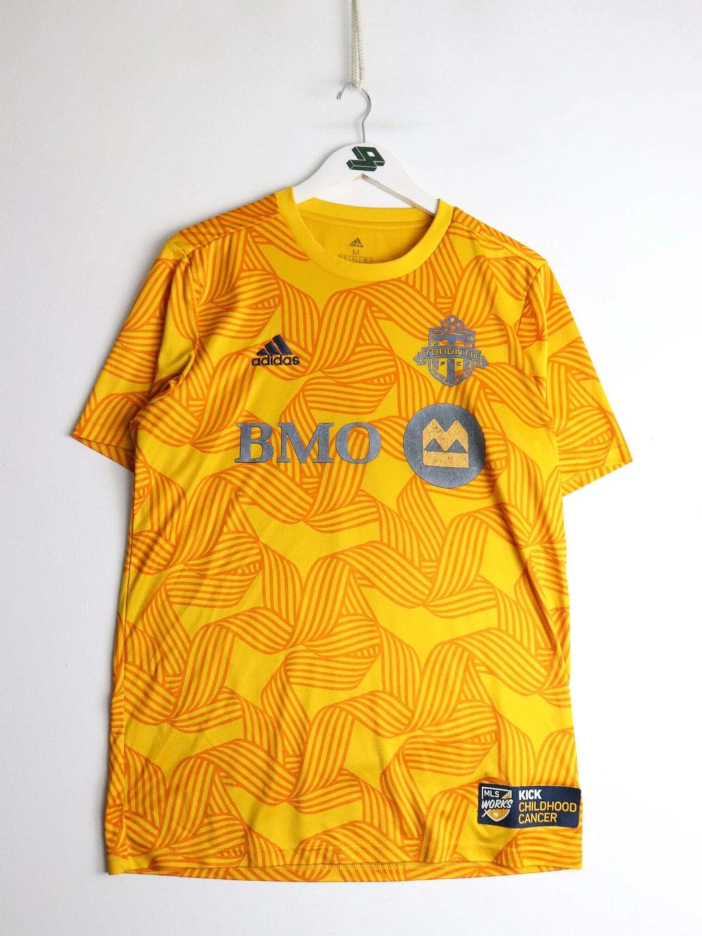 Toronto FC Soccer Jersey Mens Medium Yellow Kick Childhood Cancer