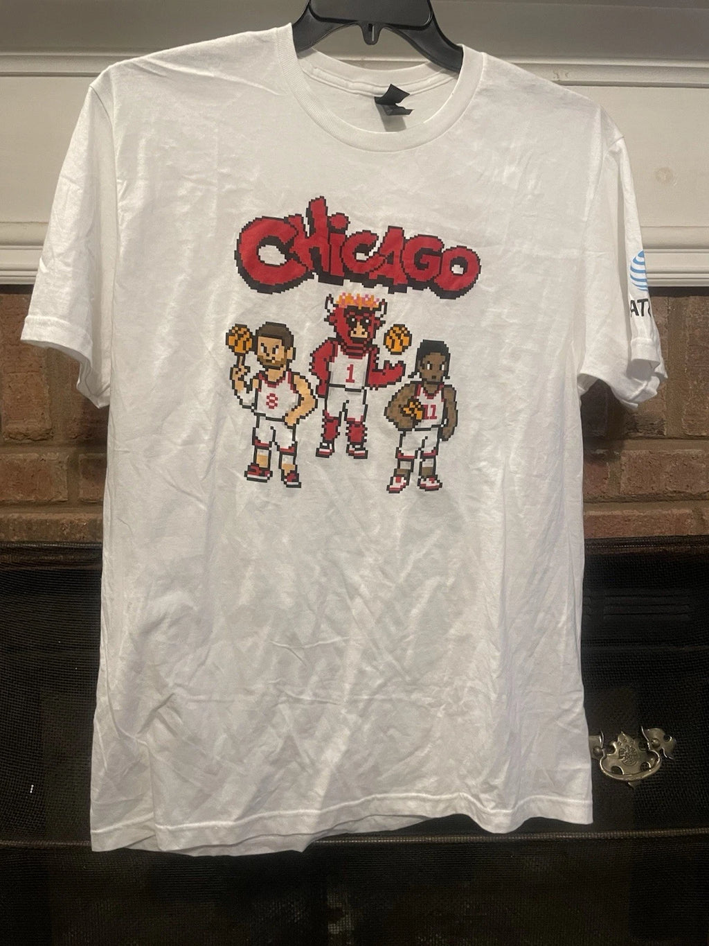 Chicago Bulls T-Shirt NBA Basketball Pixel Art AT&T White Mens Sz Large NBA Jam