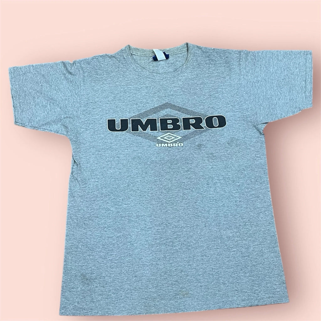 Vintage UMBRO Center Logo Football Soccer Gray T Shirt Adult Size Large