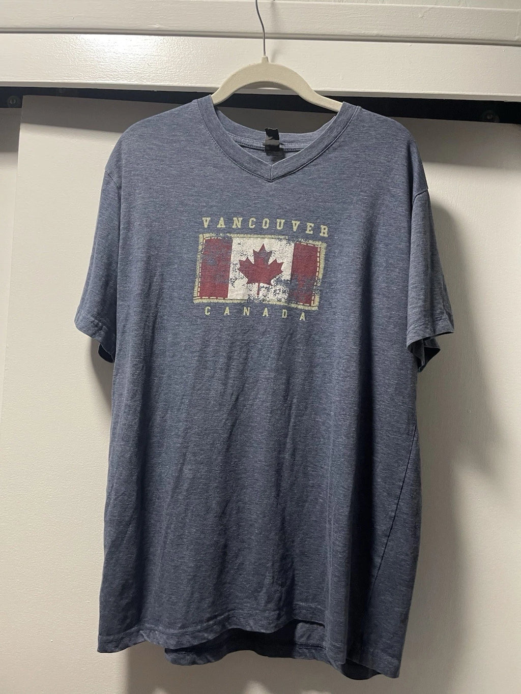 Vancouver Canada Tshirt Men’s Size L
